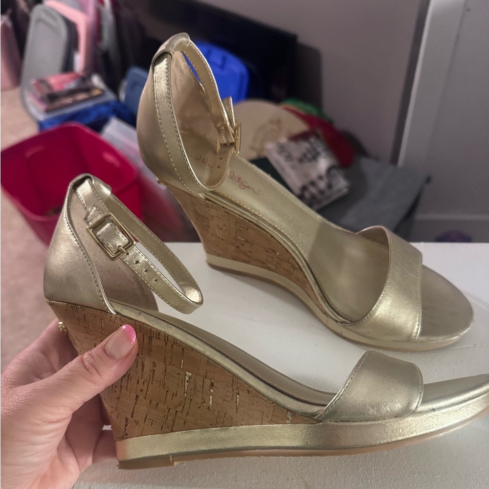 Lilly Pulitzer Cork Wedge Gold Leather Metallic Pump Sandal size 9 Aleena